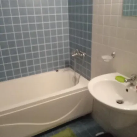 клара بورغاس